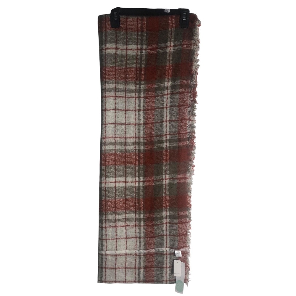 Girly Stitch Fix 100% acrylic plaid infinity scarf. New